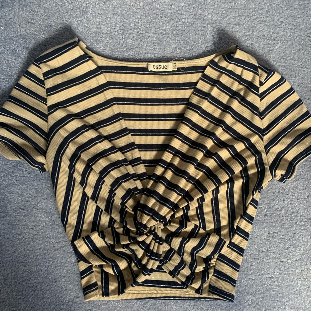 Crop top with gathered front